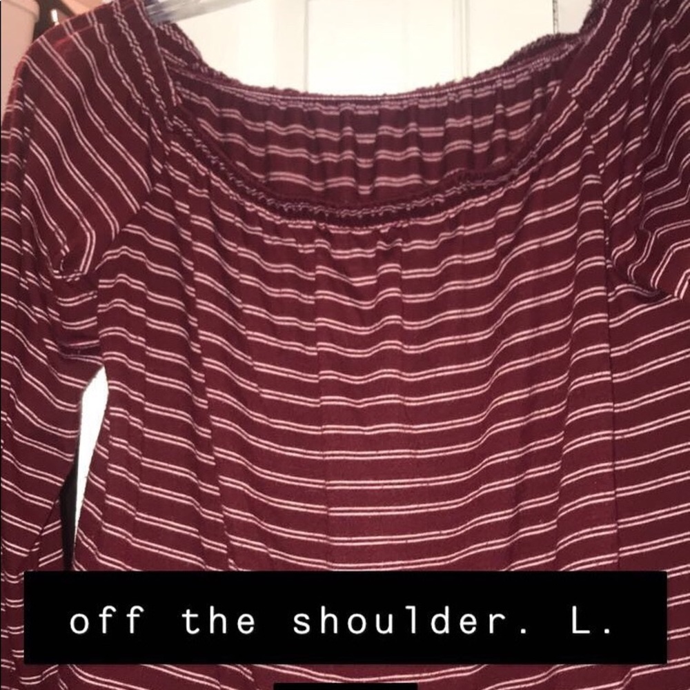 off the shoulder long sleeve w/ stripes